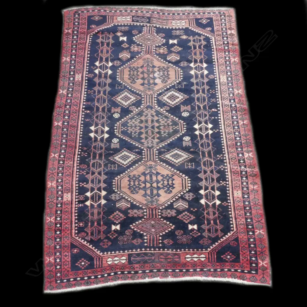 An antique Iranian hand knotted rug Image 1++