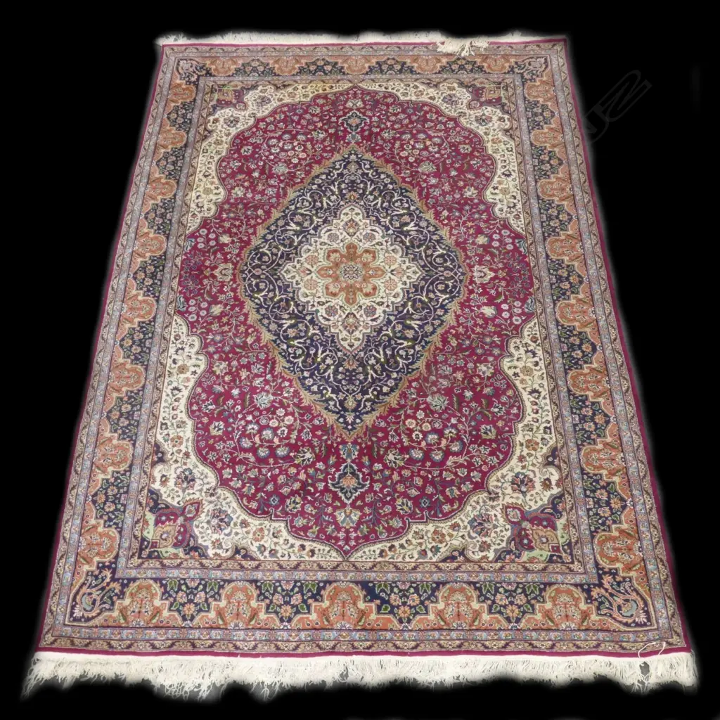 A fine hand knotted Iranian Kashan carpet Image 1++