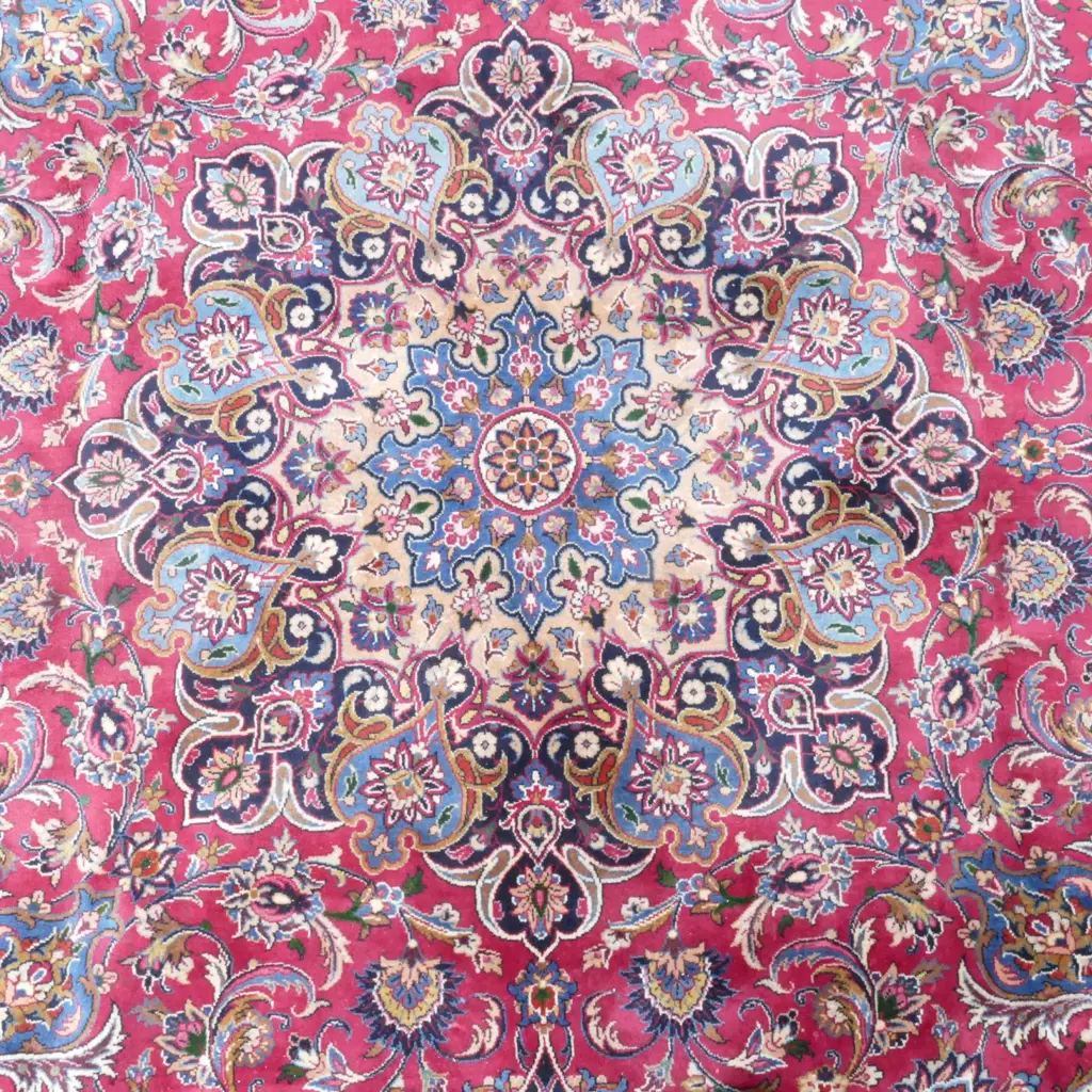 A large Iranian Kashan carpet of uncommonly almost square shape Image 1++