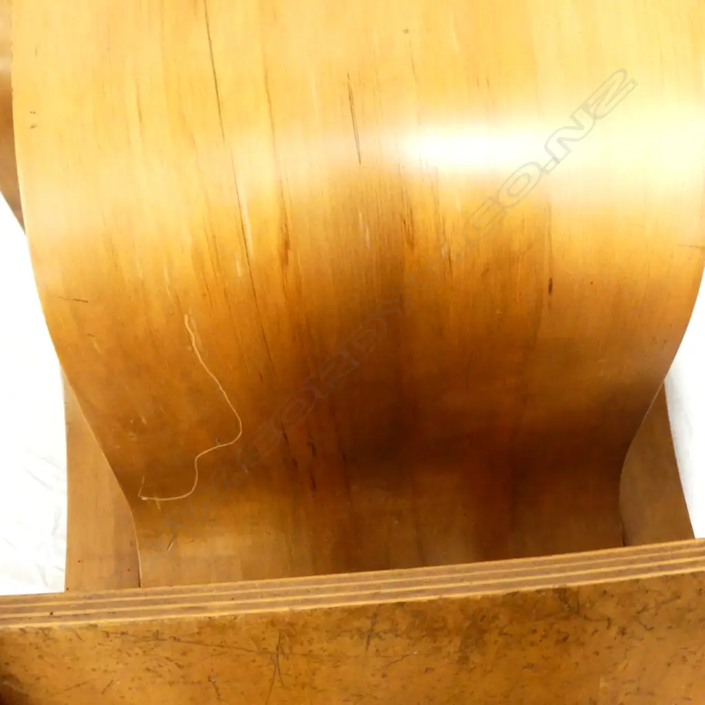 An iconic New Zealand Garth Chester Curvesse chair Image 1++