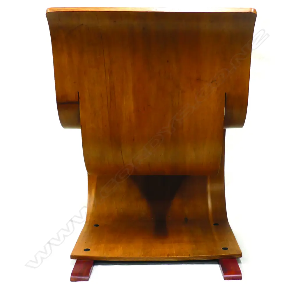 An iconic New Zealand Garth Chester Curvesse chair Image 1++