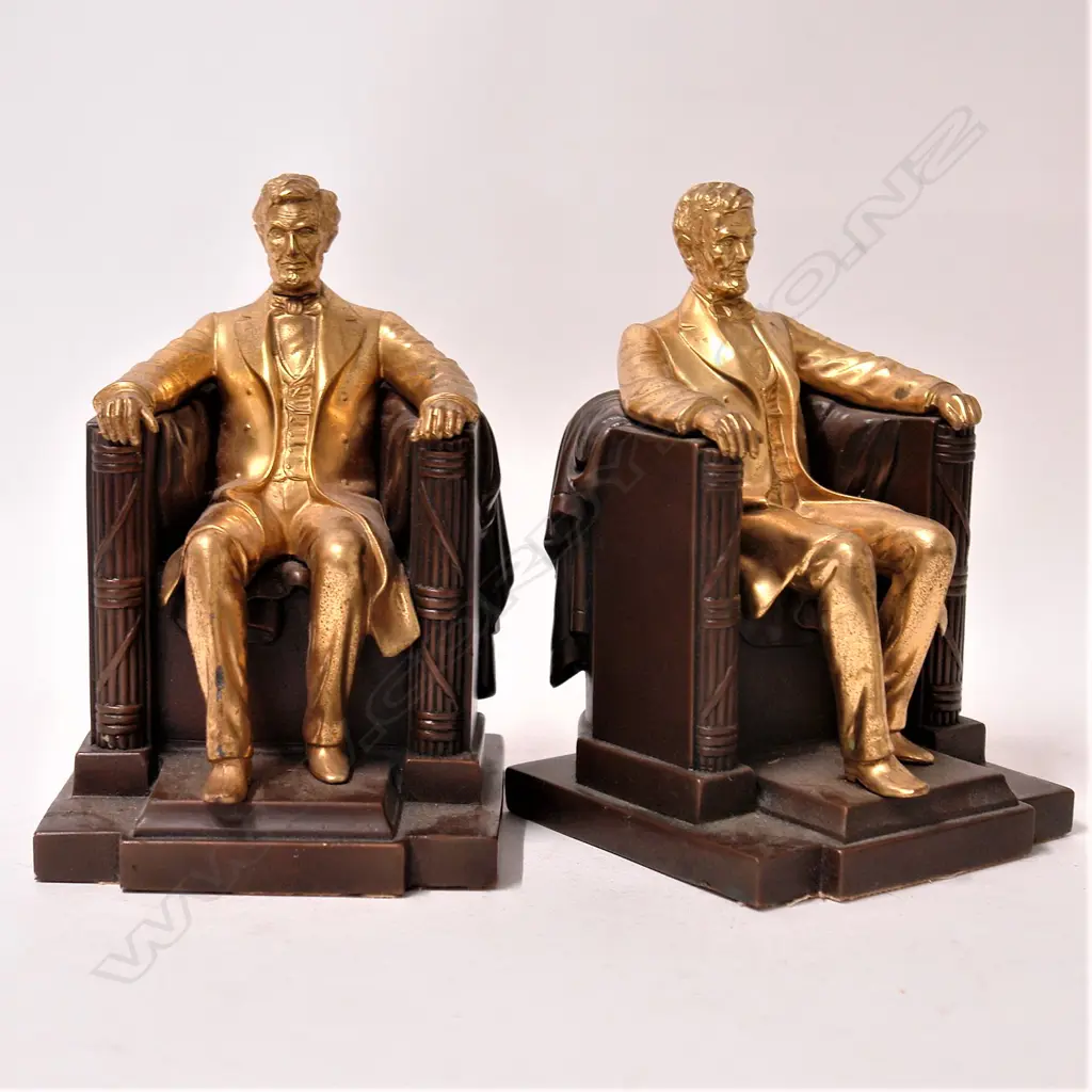 Pair of Abraham Lincoln bronzed metal bookends Image 1++