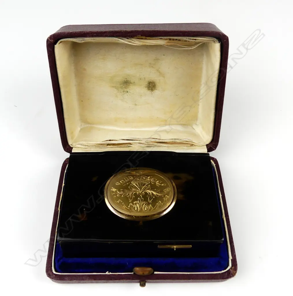 A rare late 19thC French Bontems singing bird tortoiseshell box Image 1++