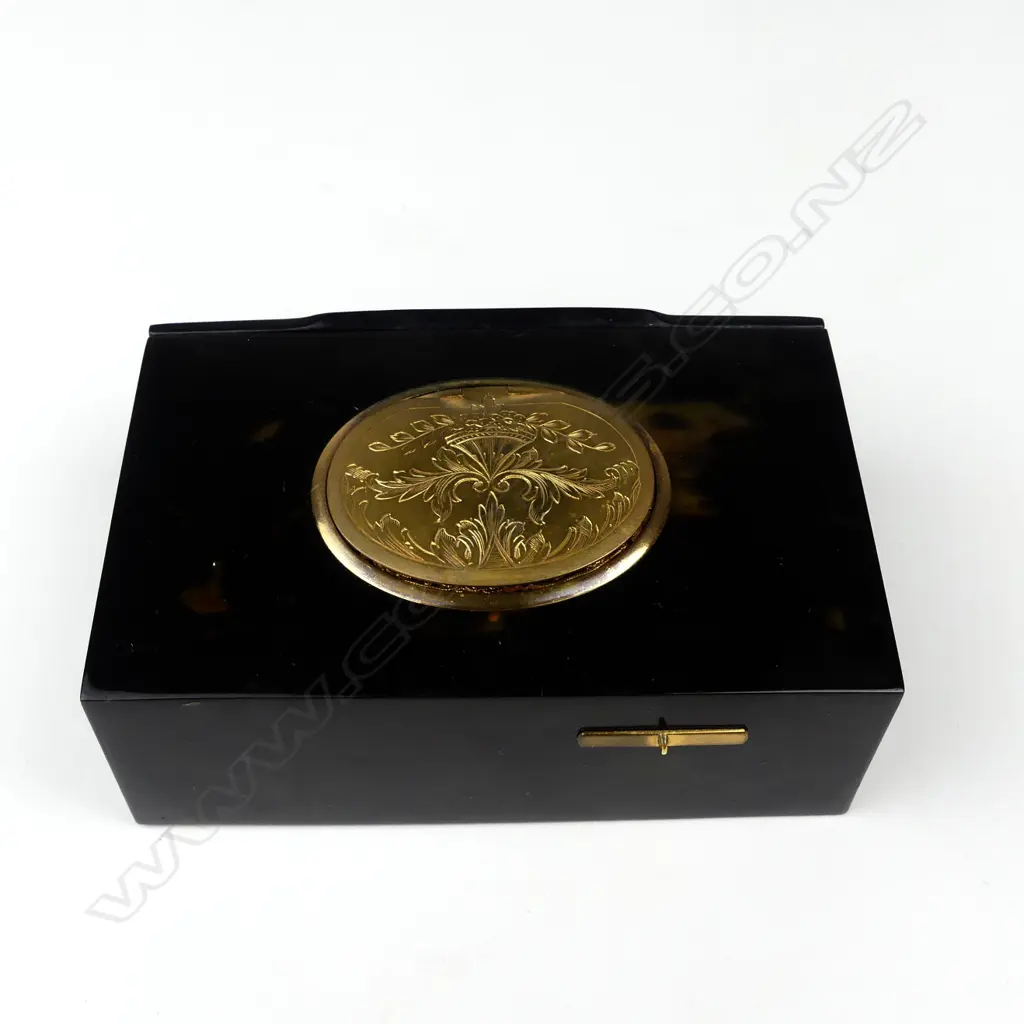 A rare late 19thC French Bontems singing bird tortoiseshell box Image 1++
