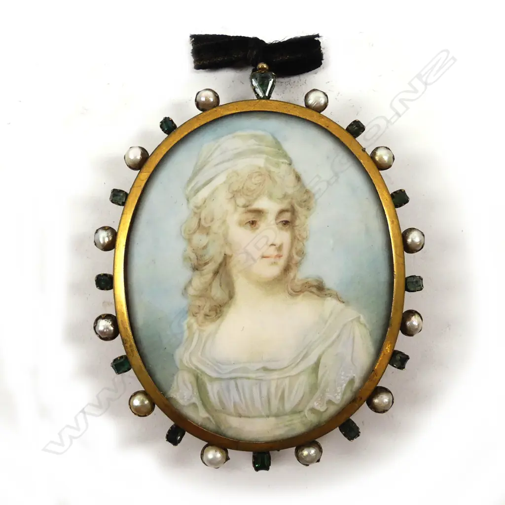 A hand painted miniature on ivory Image 1++