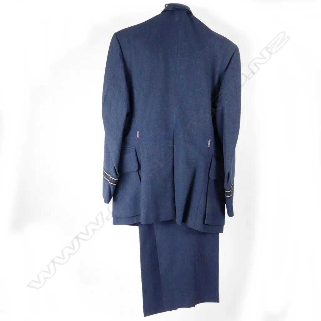 An R.A.F Flight Lieutenant Navigator uniform Image 1++