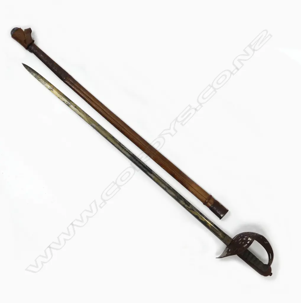 A George V military parade sword Image 1++