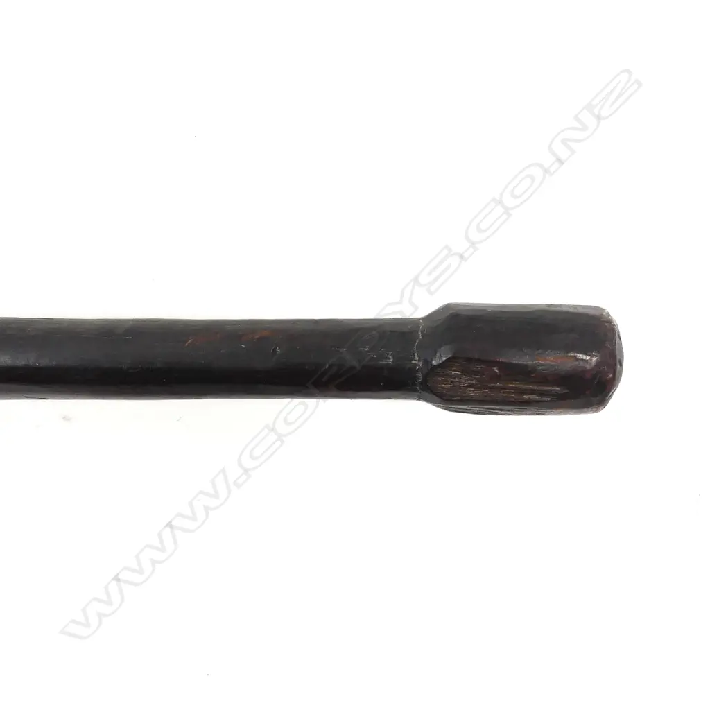 A 19thC Maori hoe (canoe paddle) Image 1++