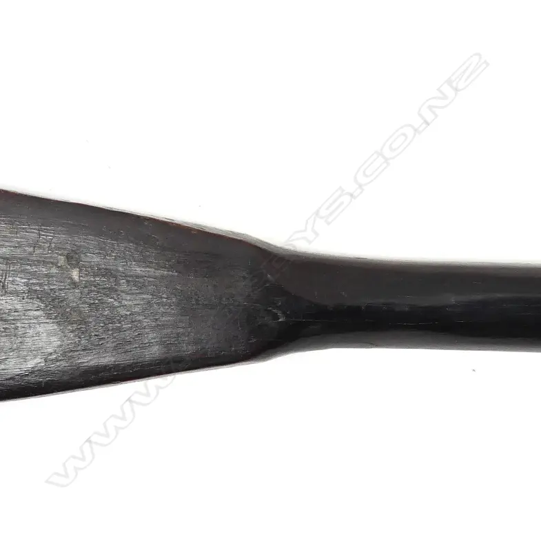 A 19thC Maori hoe (canoe paddle) Image 1++