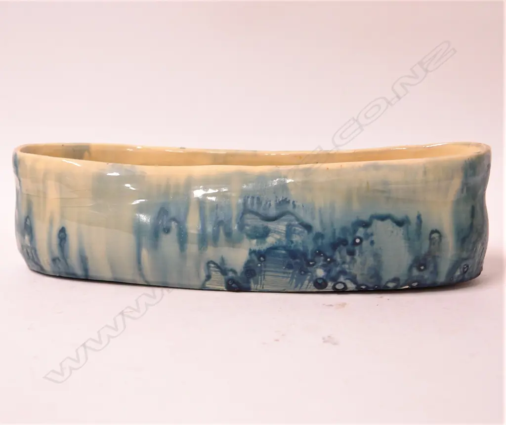 Briar Gardner long trough form vase Image 1++
