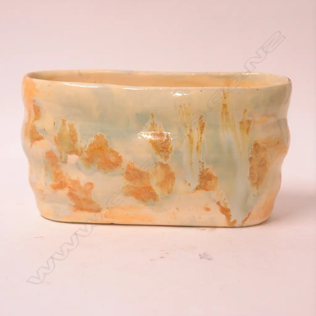 Briar Gardner trough form vase Image 1++