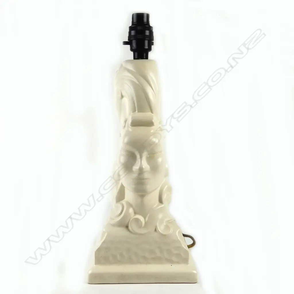 An uncommon Crown Lynn 'Three Faces of Eve' table lamp base Image 1++