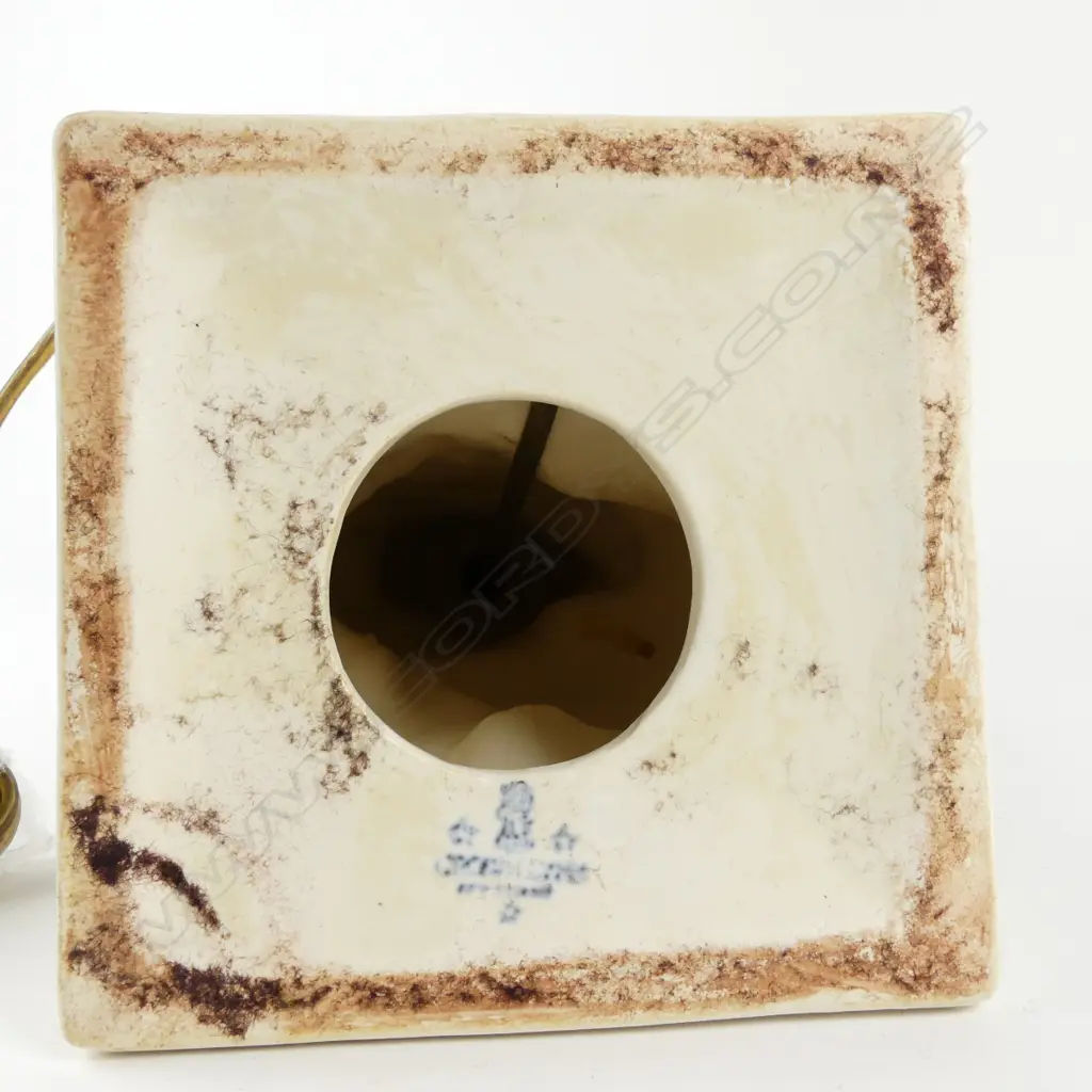 An uncommon Crown Lynn 'Three Faces of Eve' table lamp base Image 1++