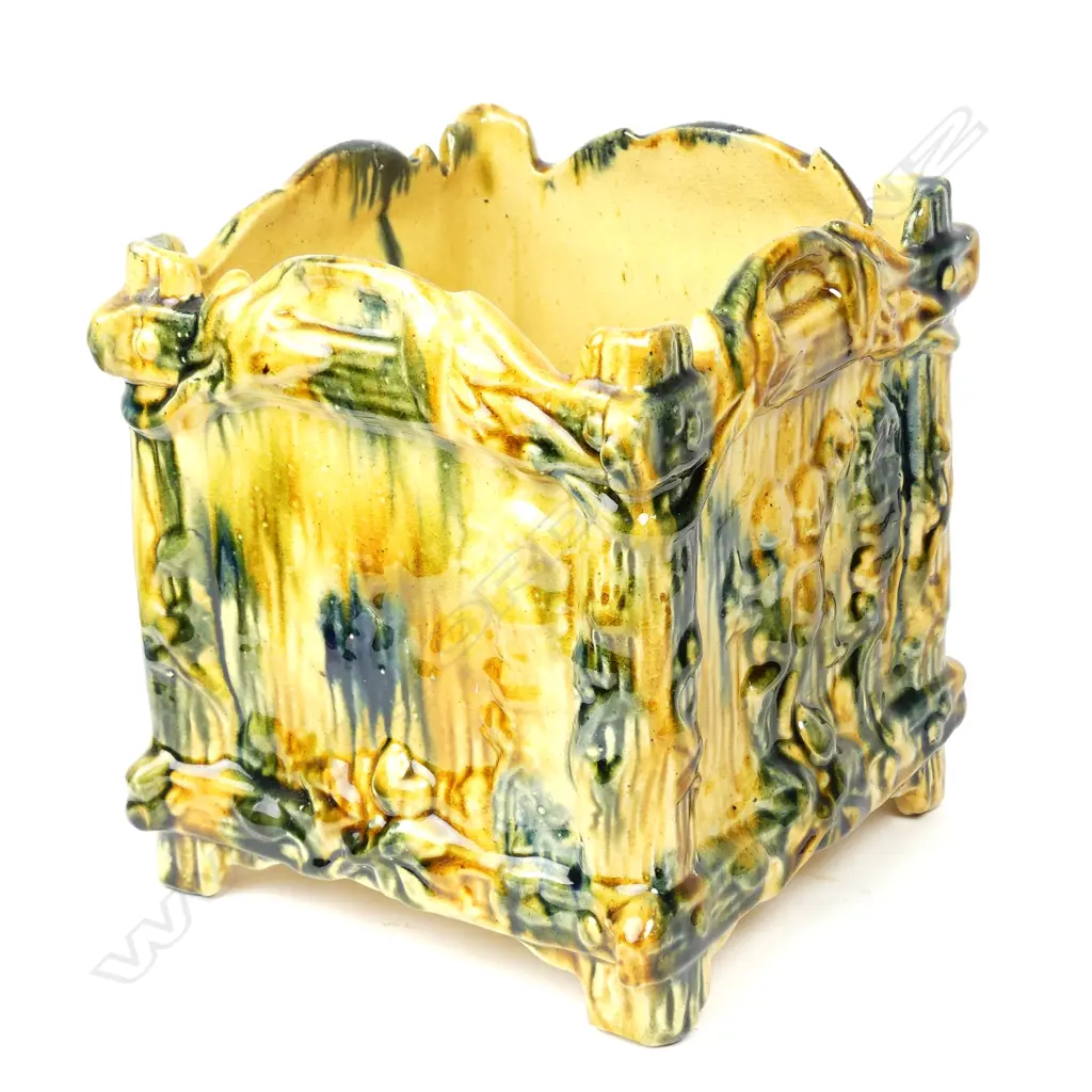 A good Luke Adams majolica glazed square jardinière Image 1++