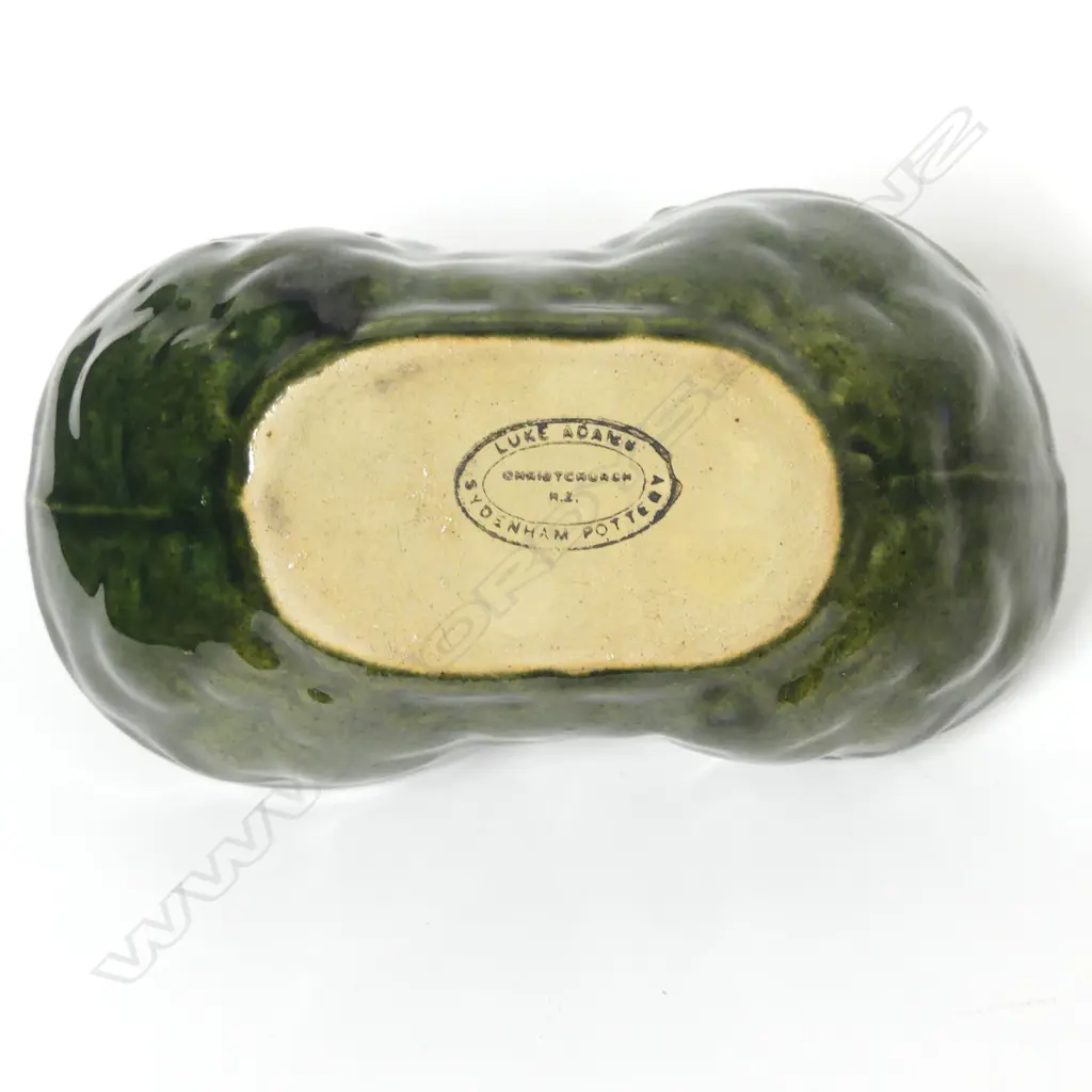 A Luke Adams pottery basket Image 1++