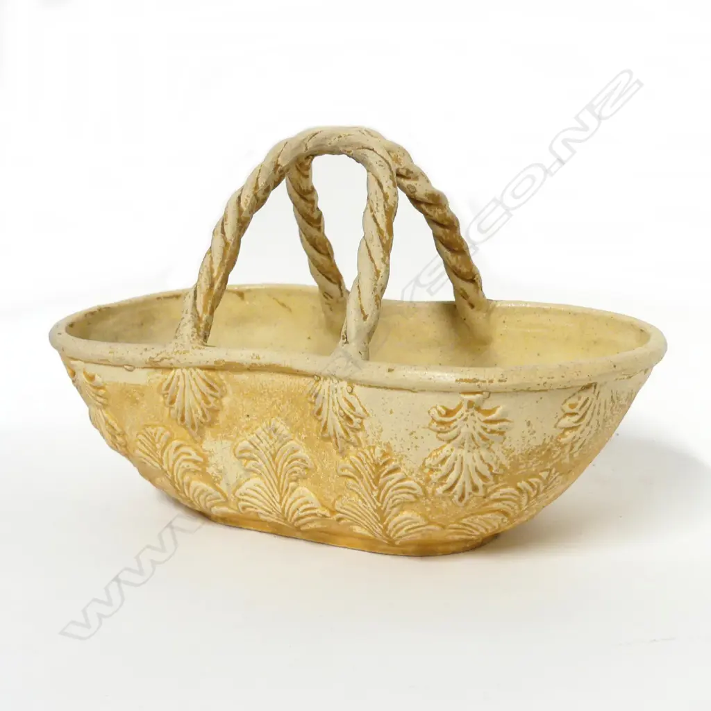A Luke Adams pottery basket Image 1++