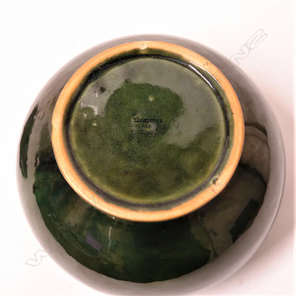A Luke Adams Pottery squat ovoid lidded jar Image 1++