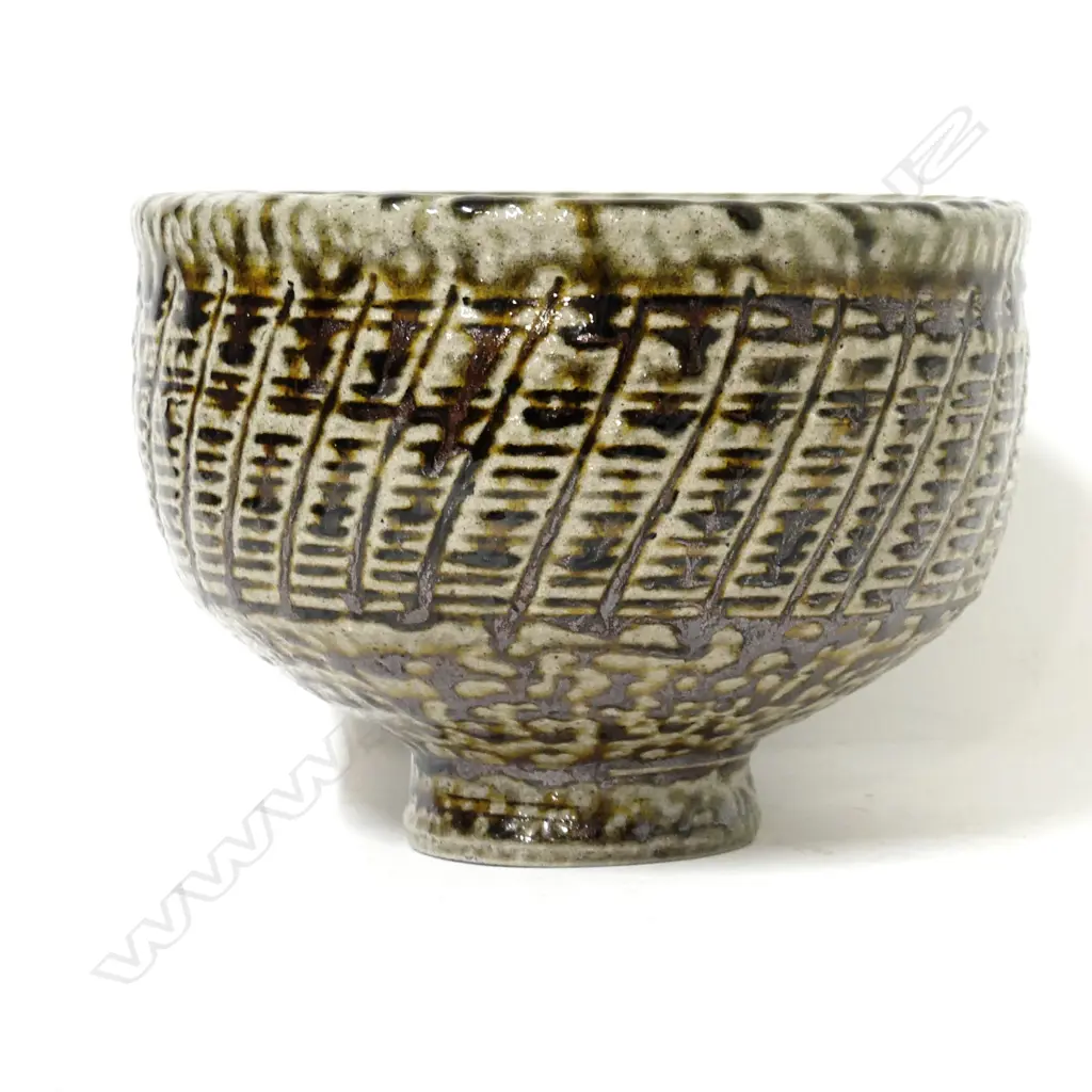 A Mirek Smisek salt glazed pottery bowl Image 1++
