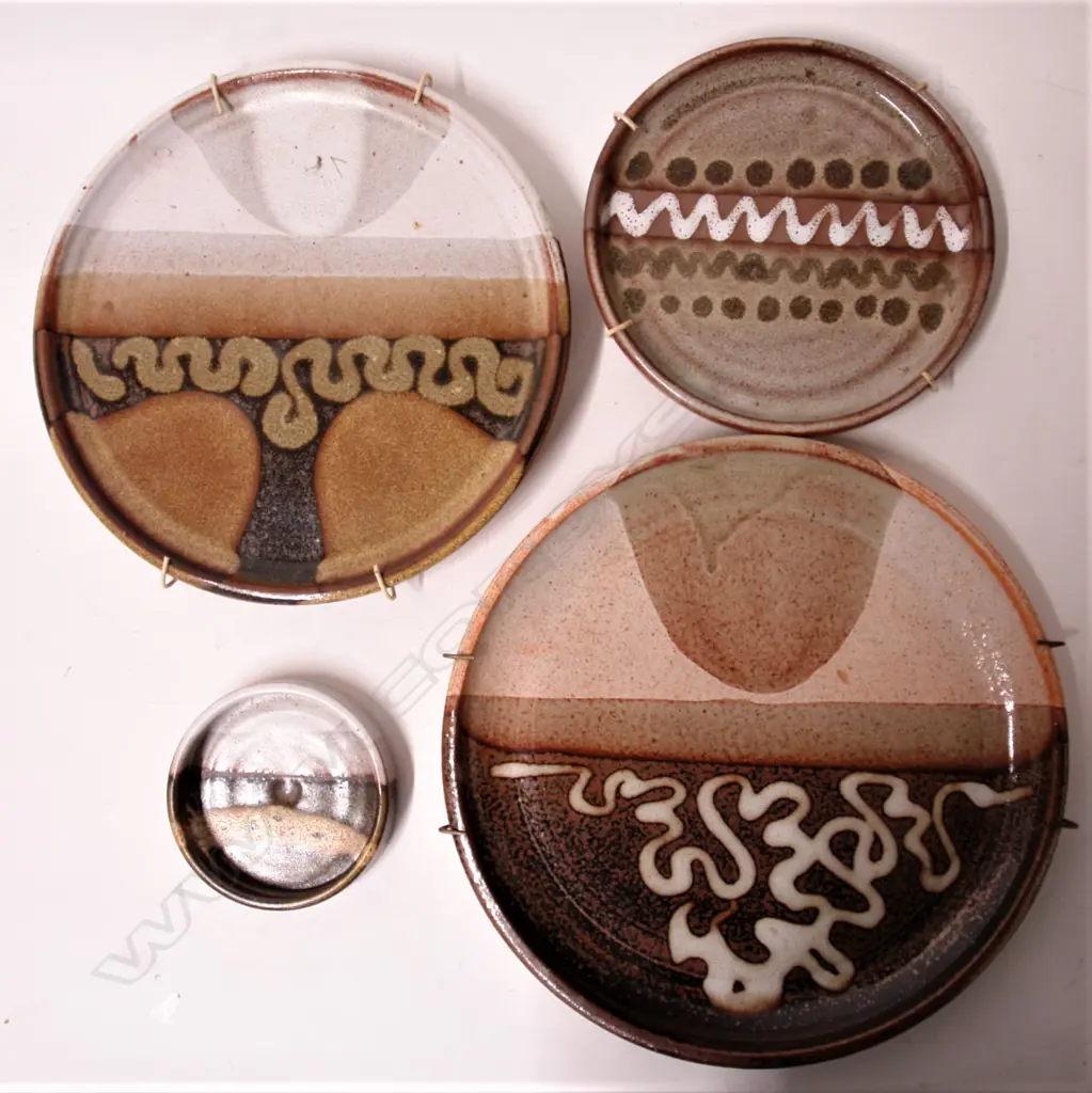 Five Brian Gartside vintage plates Image 1++