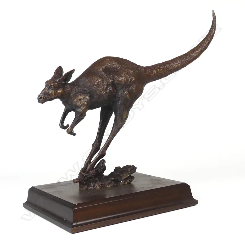Rick Lewis (A.R.A.) ‘Big Red’ bronze of a leaping red kangaroo Image 1++