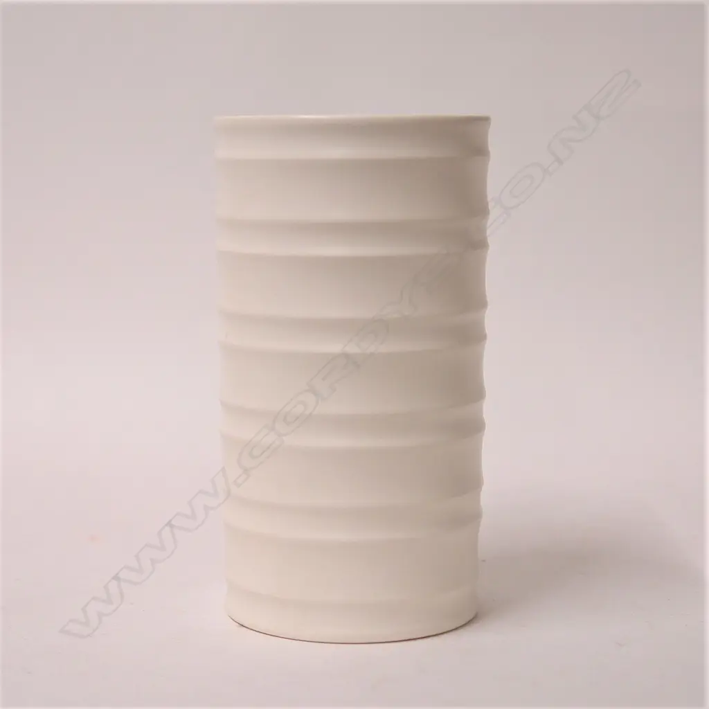 Keith Murray for Wedgwood cylinder form vase Image 1++