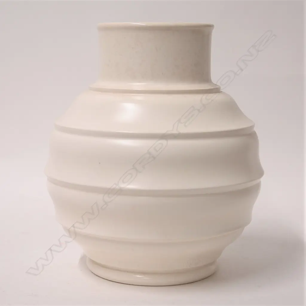 Keith Murray for Wedgwood large vase Image 1++