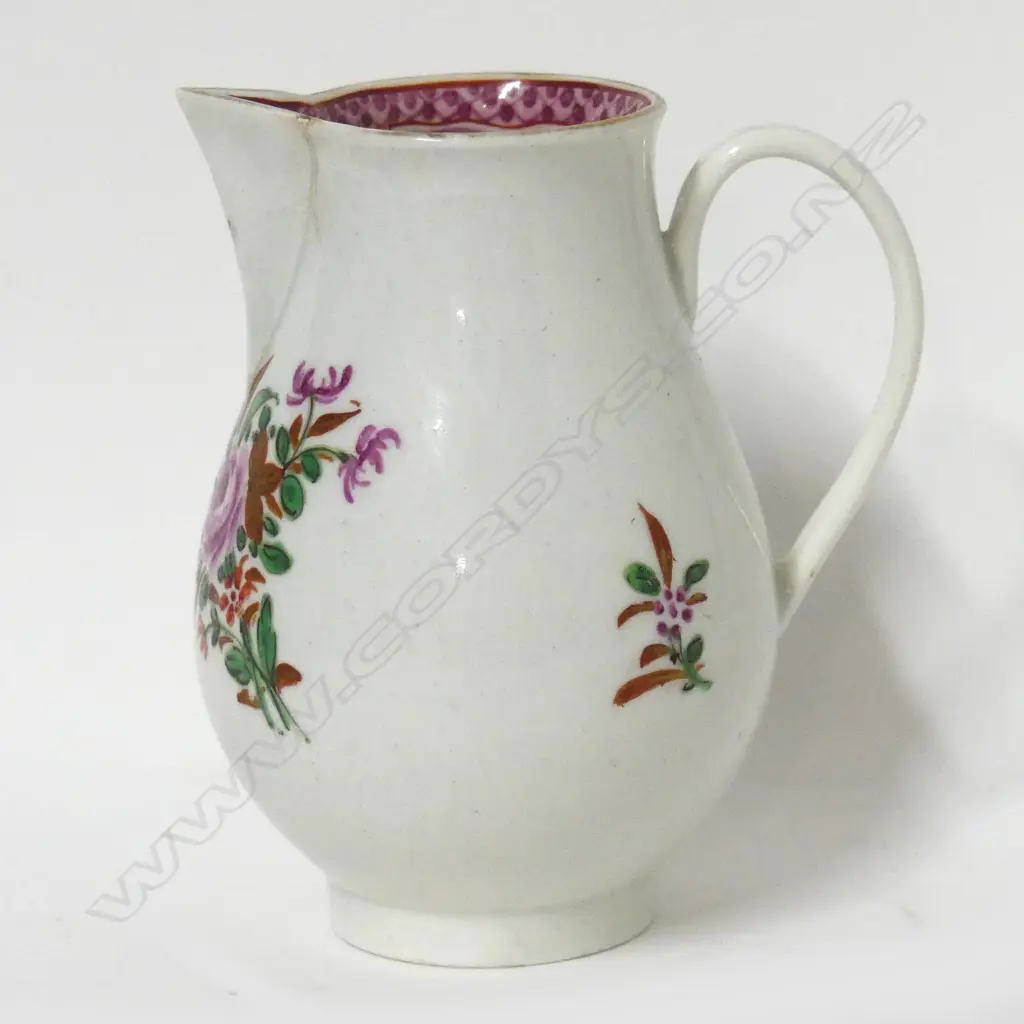 An 18thC Worcester sparrow beak jug Image 1++
