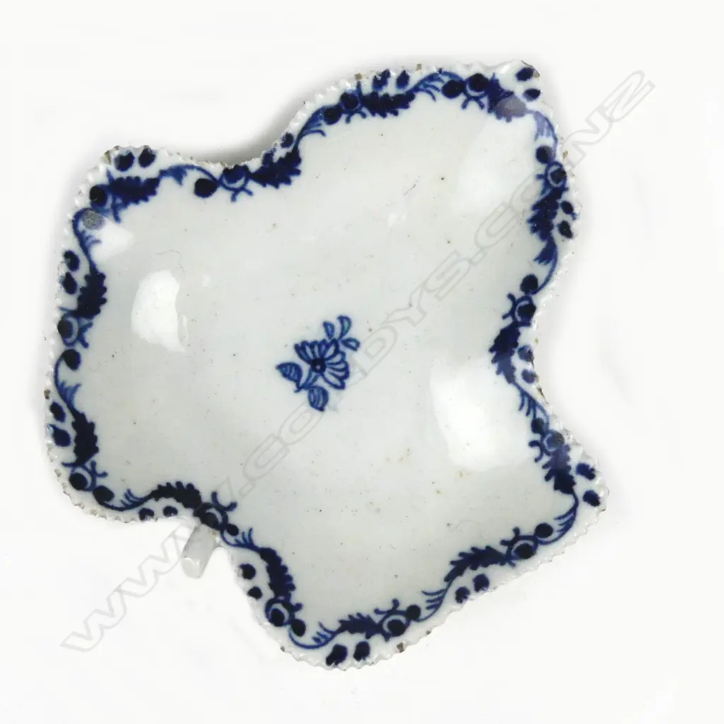 An 18thC Philip Christian Liverpool blue and white leaf-shaped pickle dish Image 1++