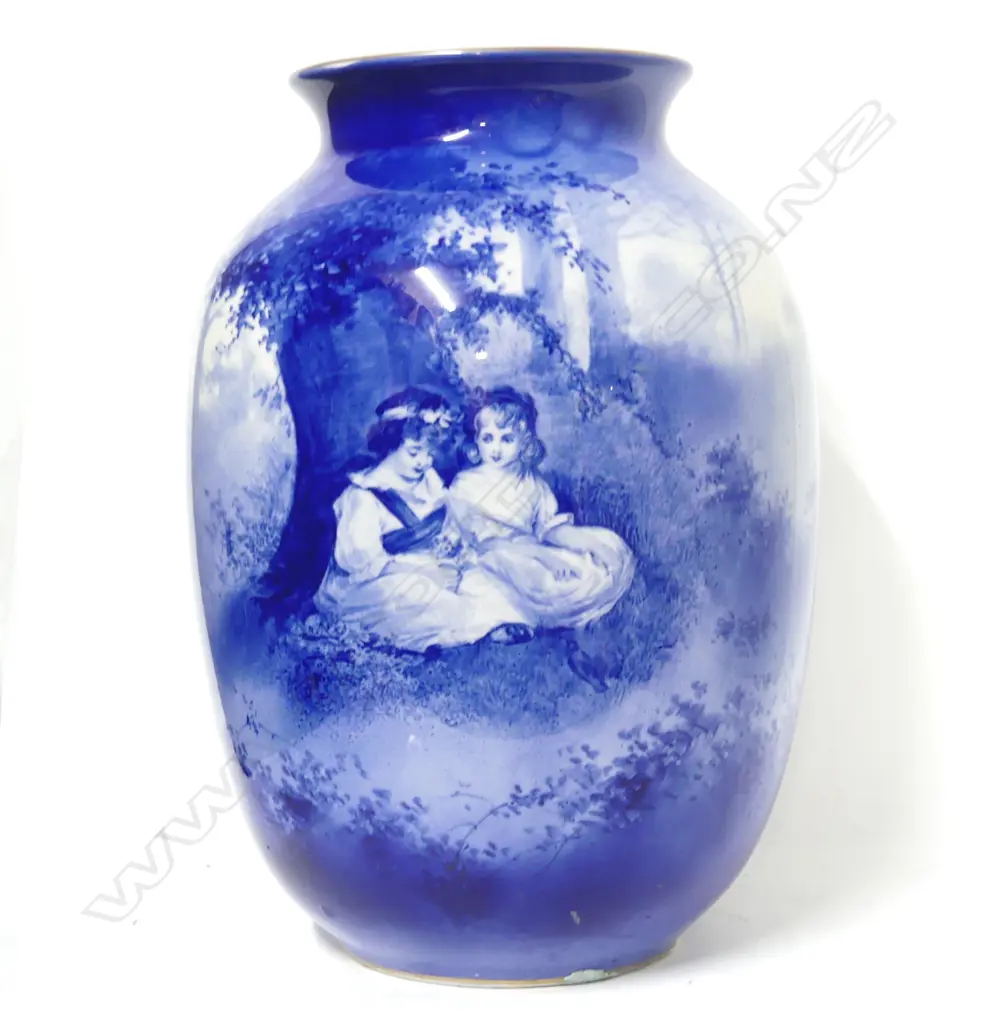 An impressive Royal Doulton 'Blue Children' vase Image 1++