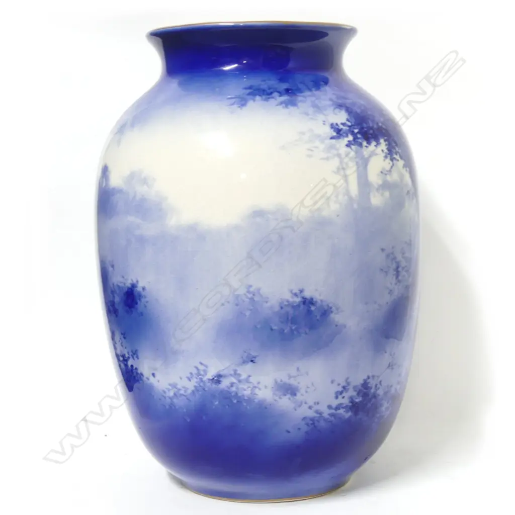 An impressive Royal Doulton 'Blue Children' vase Image 1++