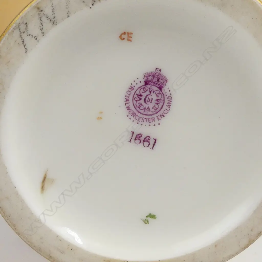 A Royal Worcester bottle vase Image 1++