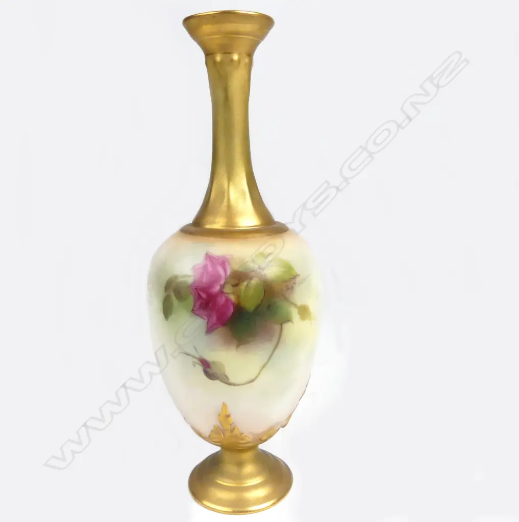A Royal Worcester vase Image 1++