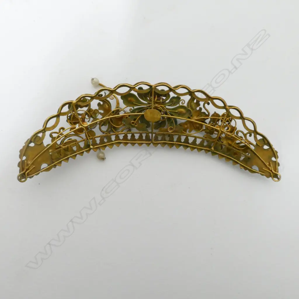 Four 19thC Chinese Kingfisher feather jewelled and gilt jewellery items Image 1++