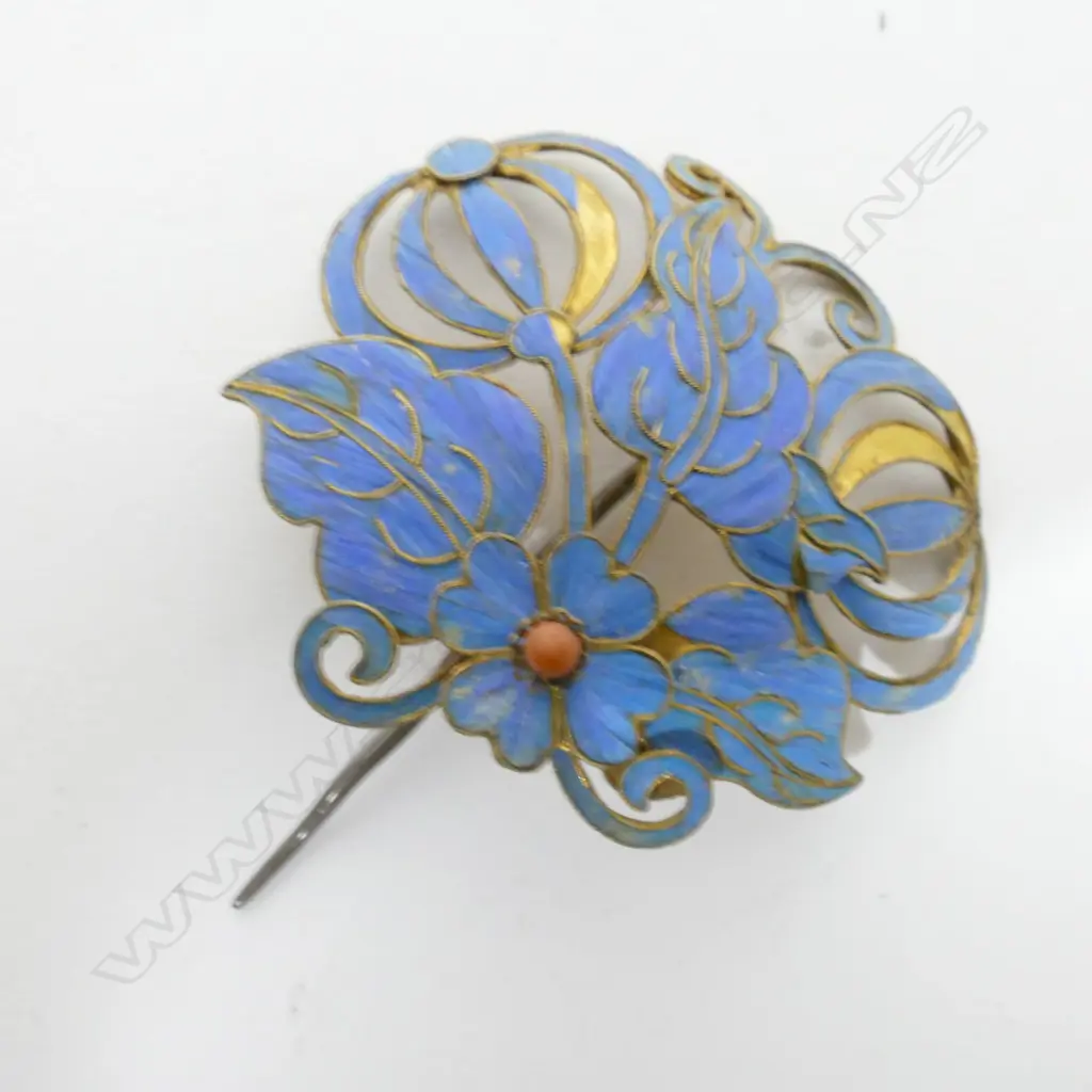 Four 19thC Chinese Kingfisher feather and gilt metal jewelled hairpins Image 1++