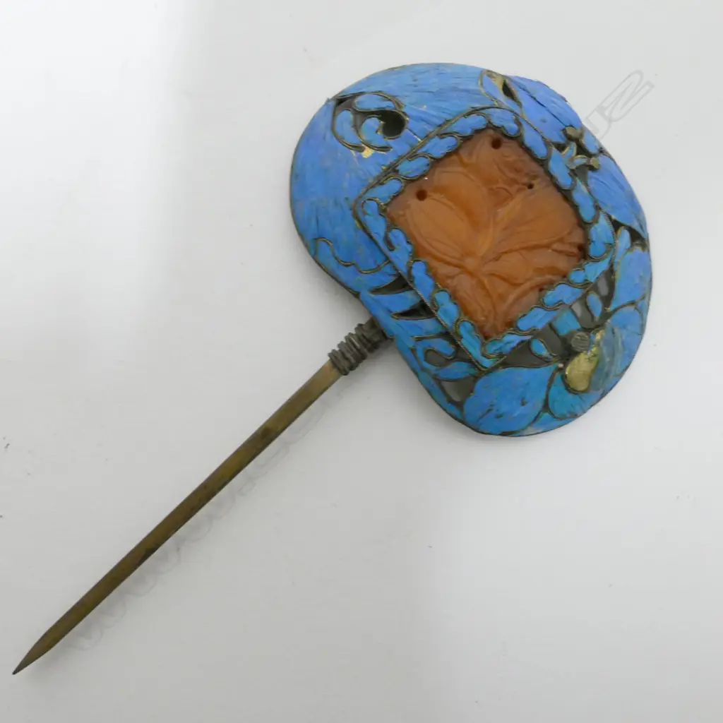Four 19thC Chinese Kingfisher feather and gilt metal jewelled hairpins Image 1++