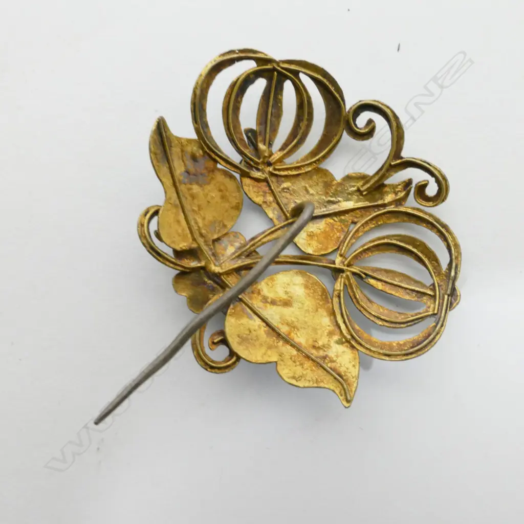 Four 19thC Chinese Kingfisher feather and gilt metal jewelled hairpins Image 1++