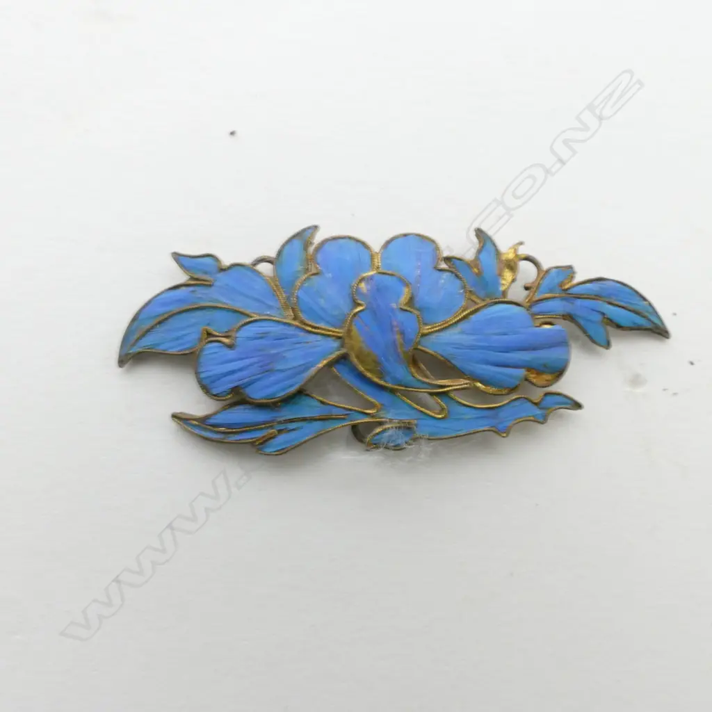 Six 19thC Chinese Kingfisher jewellery items Image 1++