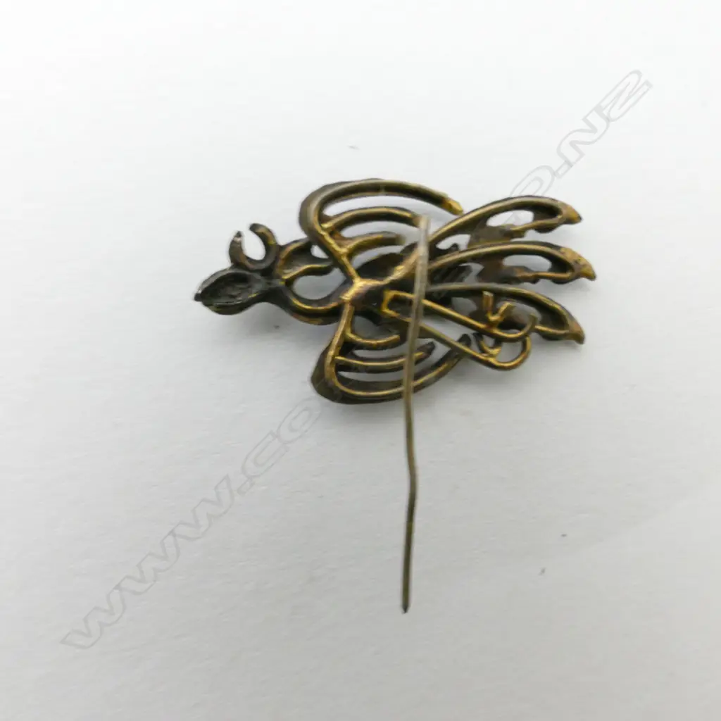 Six 19thC Chinese Kingfisher jewellery items Image 1++