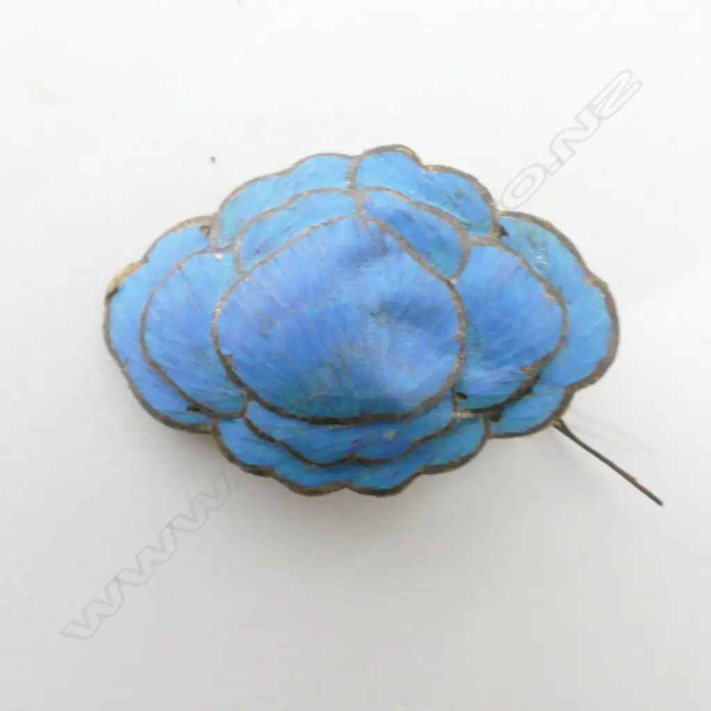 Six 19thC Chinese Kingfisher jewellery items Image 1++