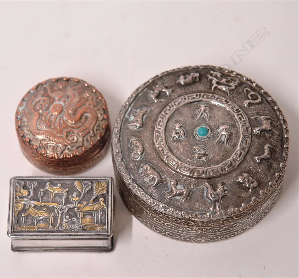 Three Chinese lidded boxes Image 1++