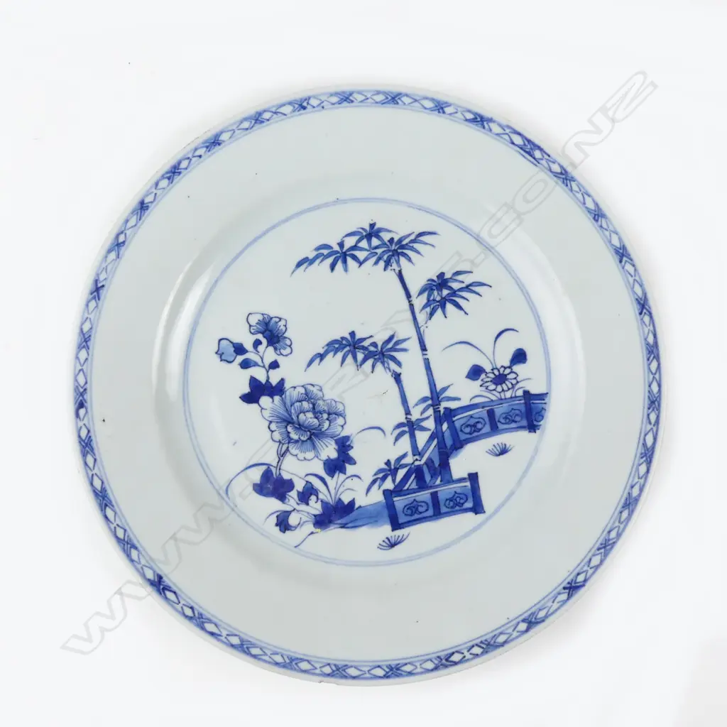 A Qianlong period Jingdezhen porcelain plate Image 1++