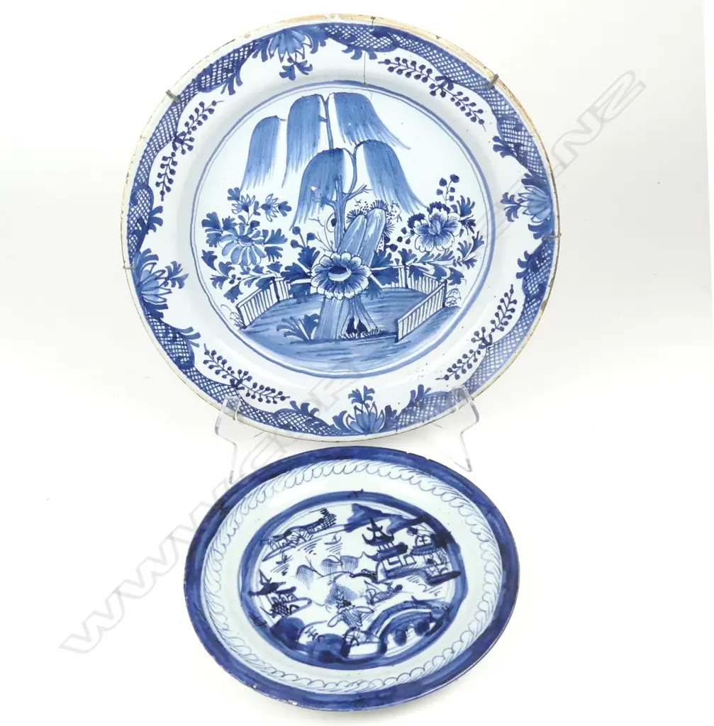 A Chinese blue and white porcelain plate Image 1++