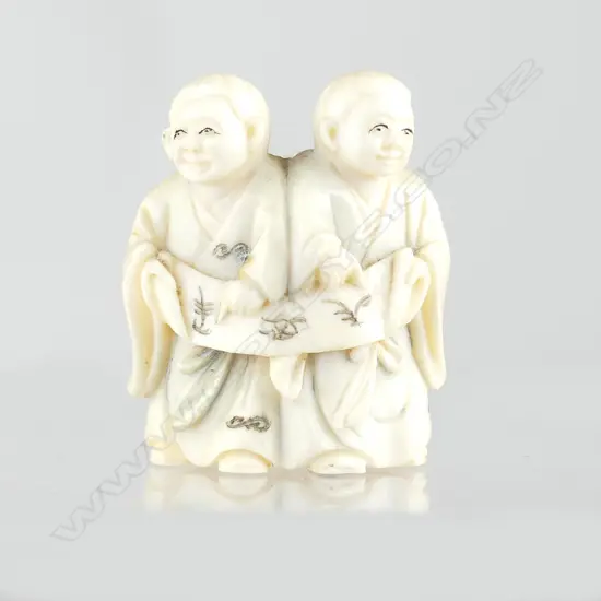 A Japanese ivory netsuke
