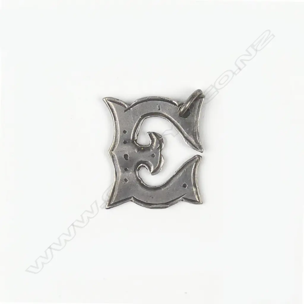 A NZ colonial silver pendant by B.Petersen Image 1++