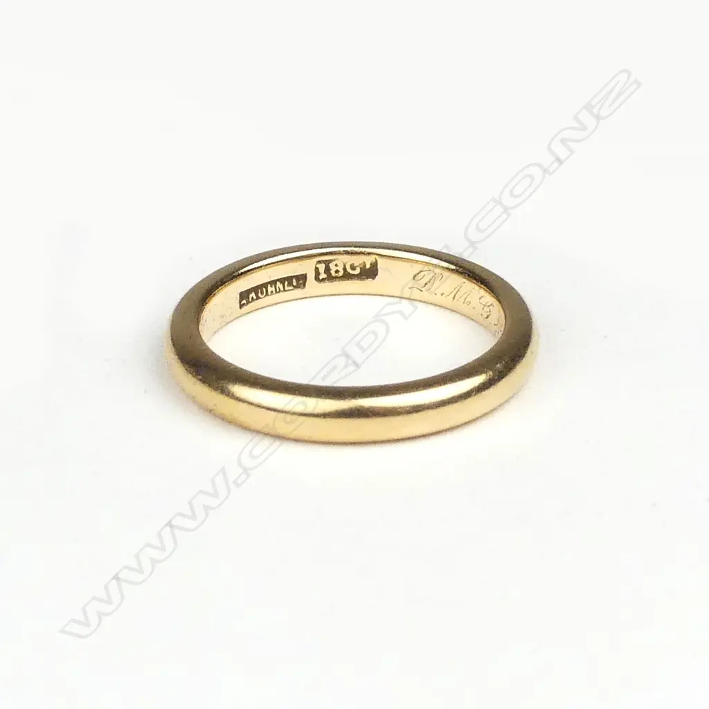 Adolph Kohn Ltd 18ct. yellow gold plain band ring Image 1++