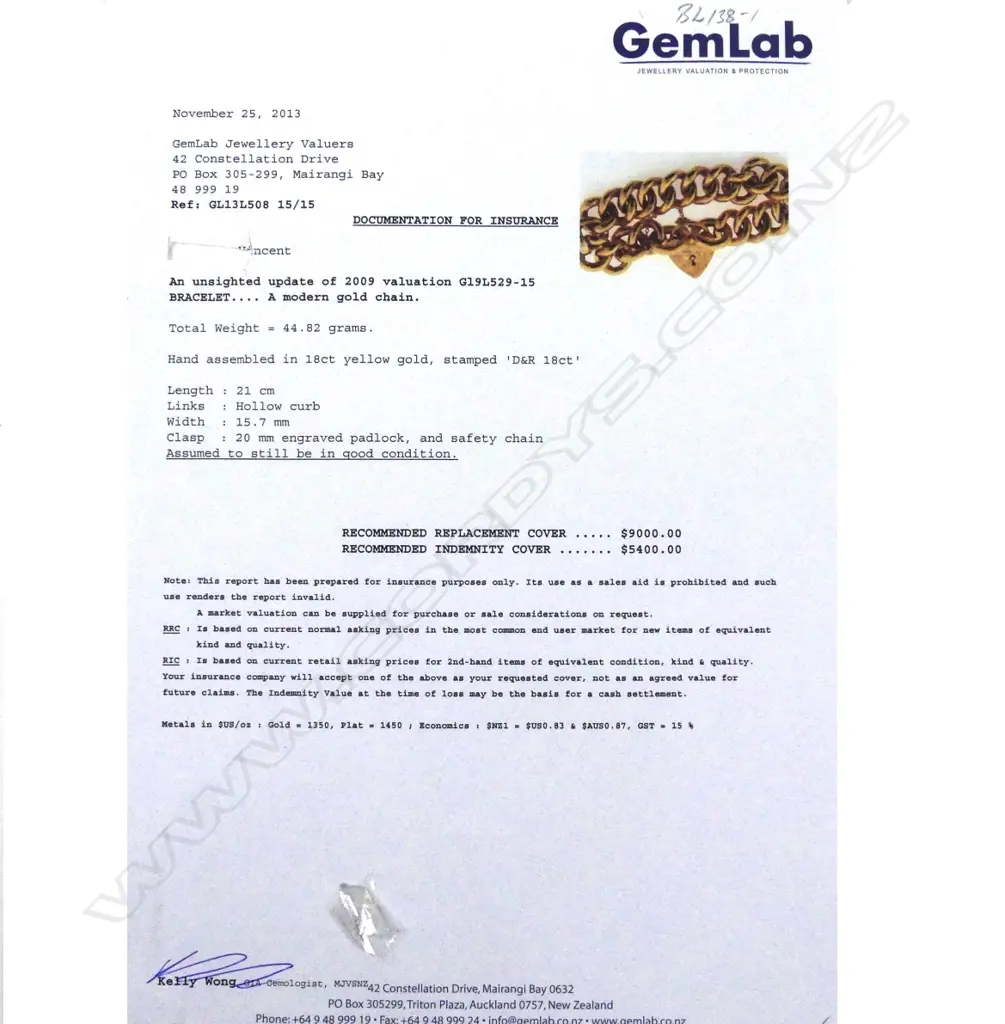 A substantial 18ct. yellow gold hollow curb link bracelet Image 1++