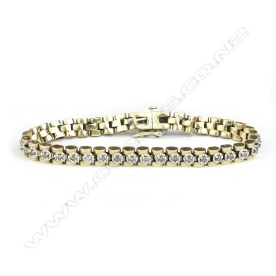A vintage 14ct. yellow gold and diamond bracelet