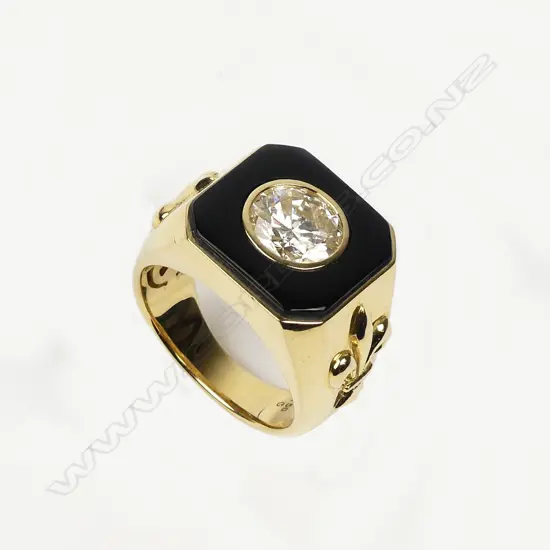 A gent's 18ct gold 2.83ct diamond solitaire ring