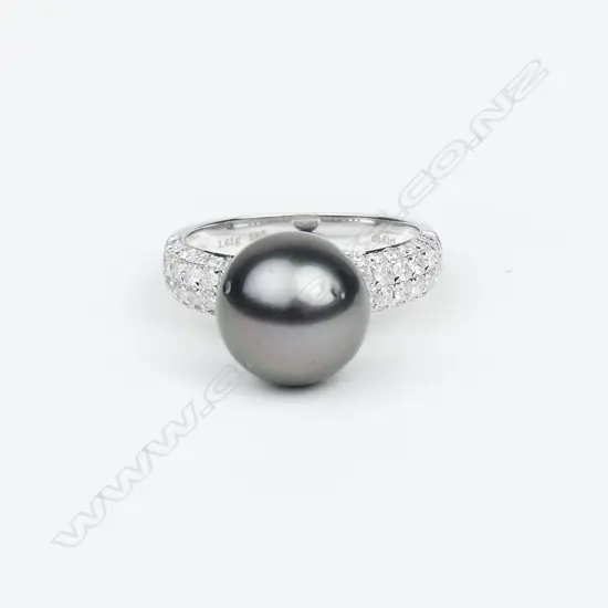 A 14ct white gold Tahitian pearl and diamond ring