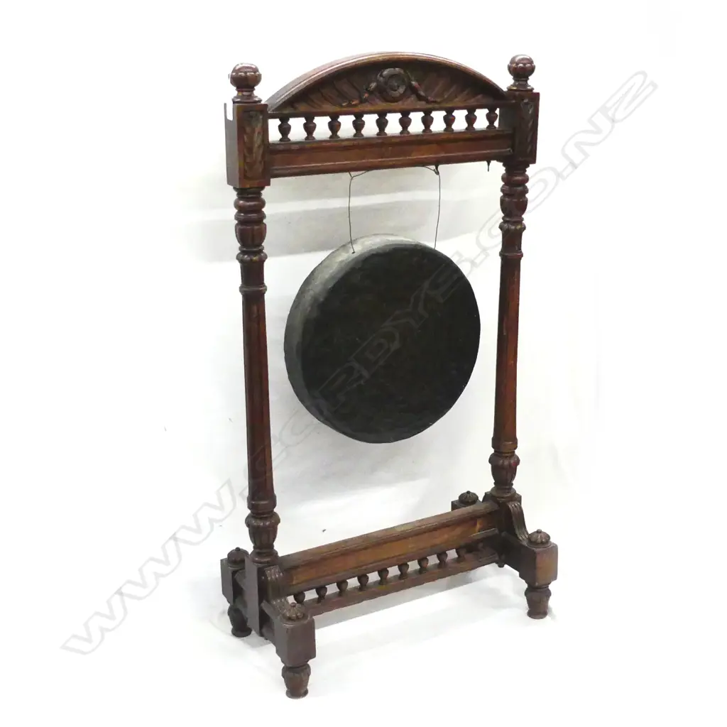 A Victorian oak framed dinner gong Image 1++